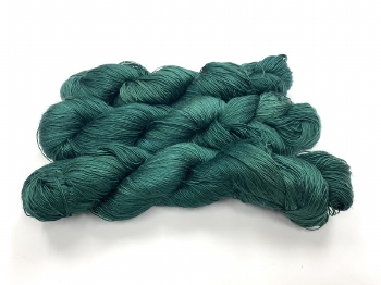 Powdersoft soie  color 2026-27  forest noir greenish