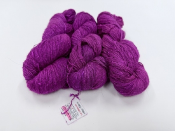 silk qiviut melange of 14 to 16 micron qiviut 700met special edition color fuxiatata