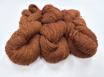 silk qiviut melange of 14 to 16 micron qiviut 700met special edition color dark ecureuil