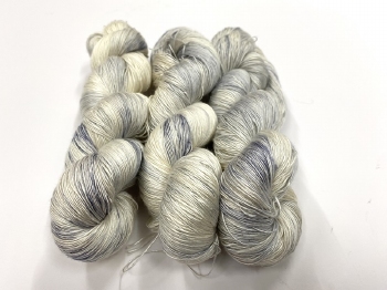 Powdersoft silk  color 2025 super soft silvery