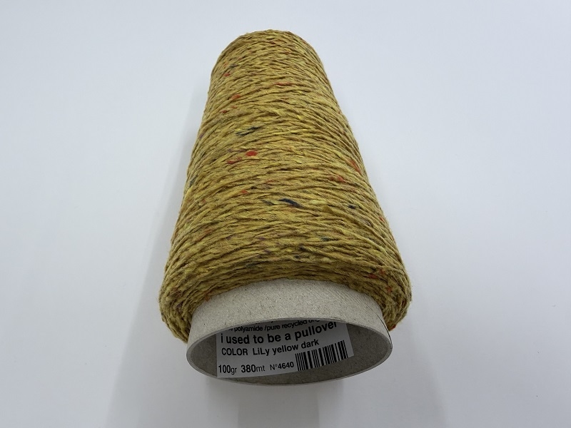 i used to be a Pullover 4640 lily yellow dark