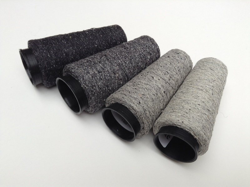 Bourette de Luxe   100% Silk 20/1Nm 4 color Grey