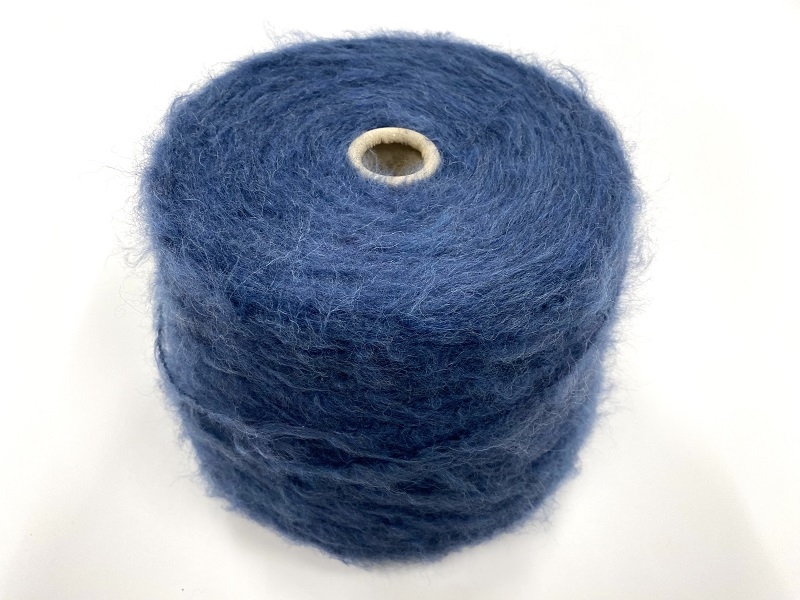 dirty mama mohair  +-1 kilo color sexy vatican bleu
