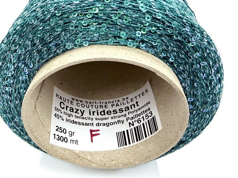 haute couture Crazy iridessant big cones
