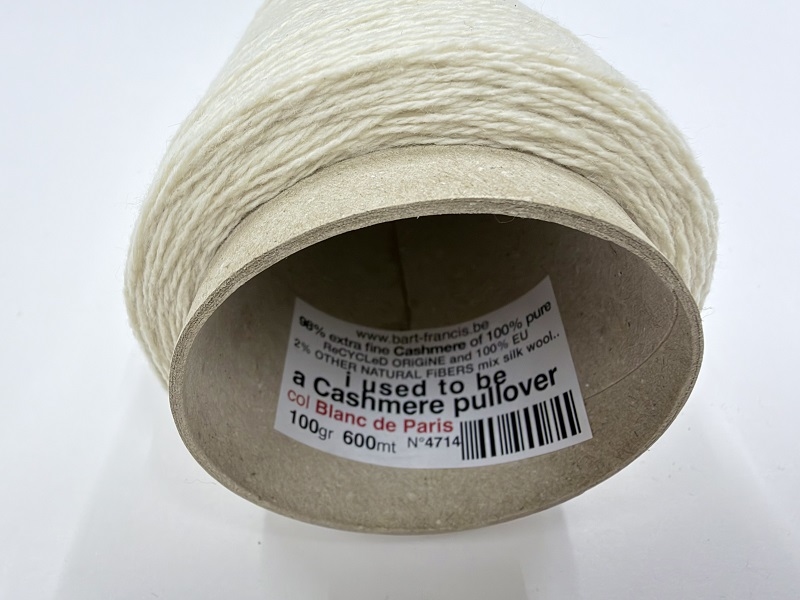 i used to be a cashmere pullover  blanc de Paris