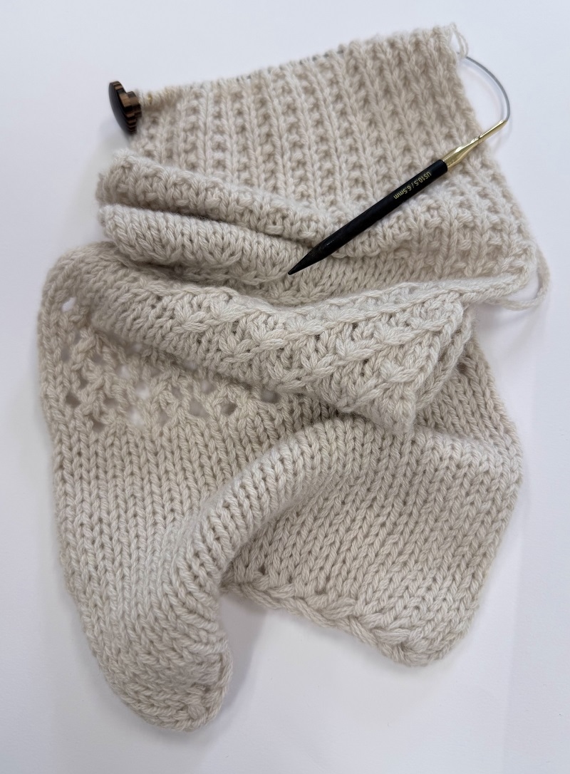 i used to be a cashmere pullover  soft ecru de Paris