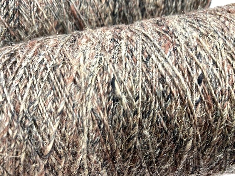 lino flandrica FAT LACE tricot special color roze brown trend color 2027