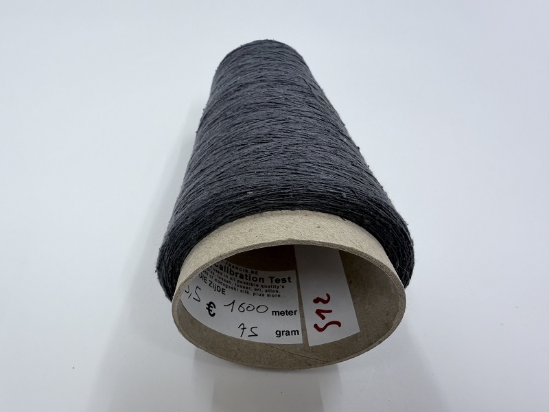 madagashi spintest +-1/20nm 100% pure super madagashi silk single spun  75gram   1600met