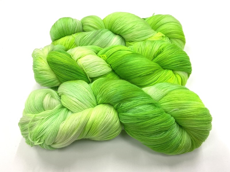merinosoft super lace  color AMAZONIAN FLUO