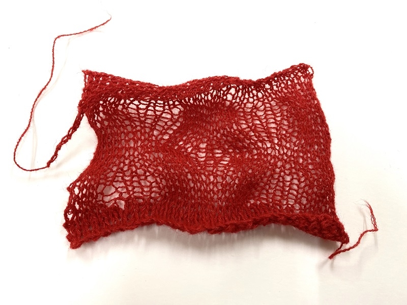 merinoX Fine thread for E-TEXTILES and fun textile RED