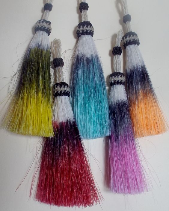 Horsehair tail  +28 Cm long special blanc