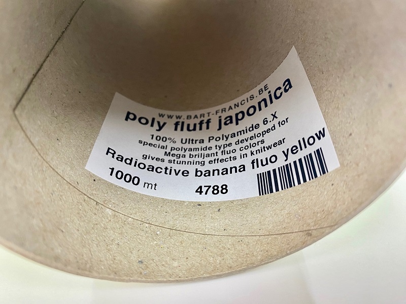 poly fluff Japonica color