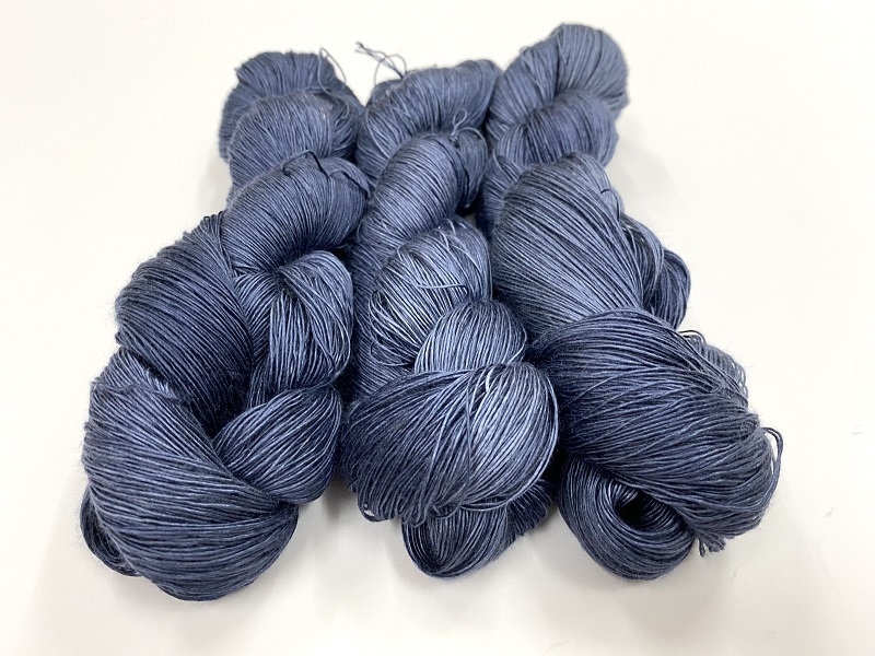 Powdersoft silk  color 2025  summerstorm bleugrey