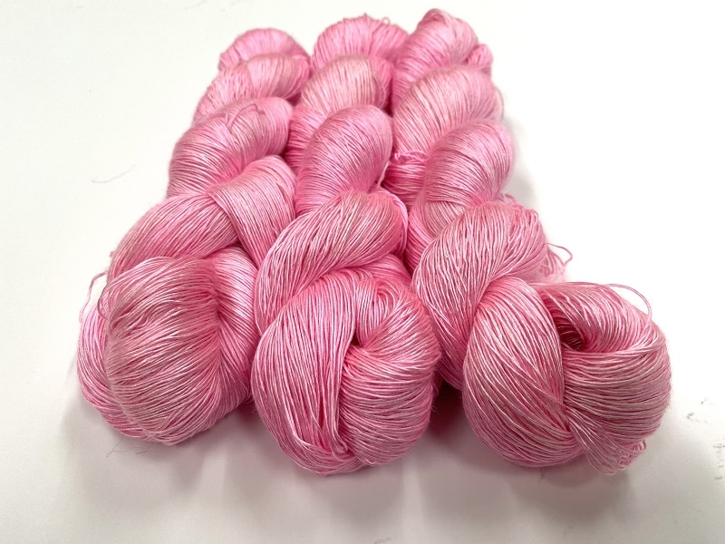 Powdersoft silk  color 2025 soft aqua barbie fluo