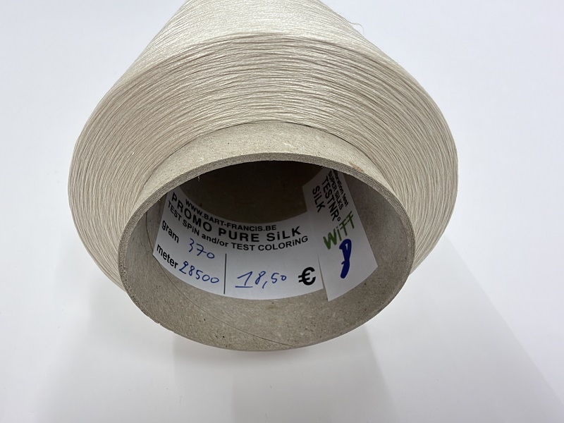 promo pure silk calibration test info zie fotos  28500meter  370gram