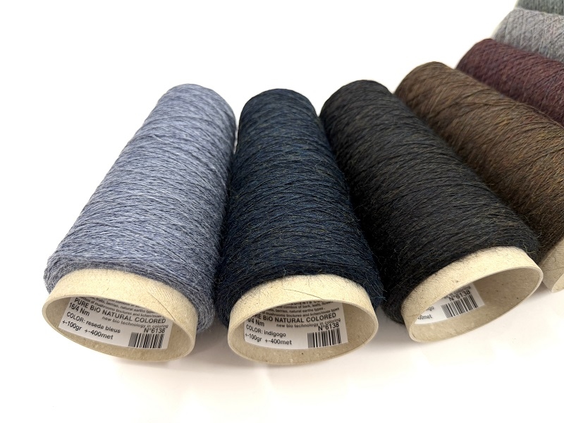 pure bio natural colored wool  no chemicals no rubish used  color argile mushroom