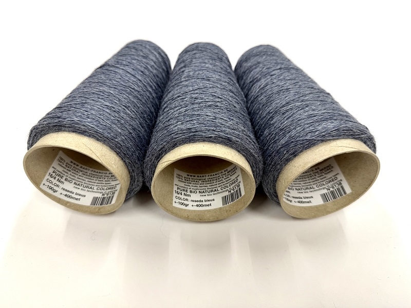 pure bio natural colored wool  no chemicals no rubish used  color reseda bleus