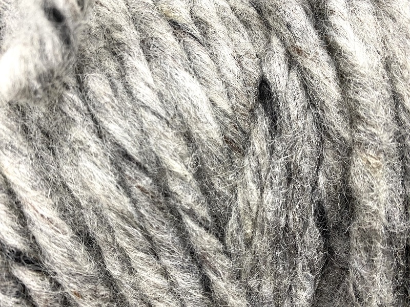 queues de rats 100% puure laine natural colors gris