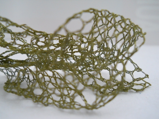 Micro perles de verre fil tres fin  = 60/1 Nec colour or