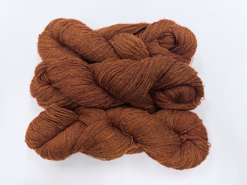 silk qiviut melange of 14 to 16 micron qiviut 700met special edition color dark ecureuil