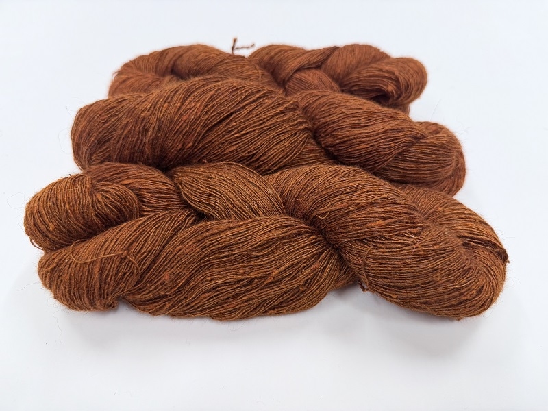 silk qiviut melange of 14 to 16 micron qiviut 700met special edition color dark ecureuil