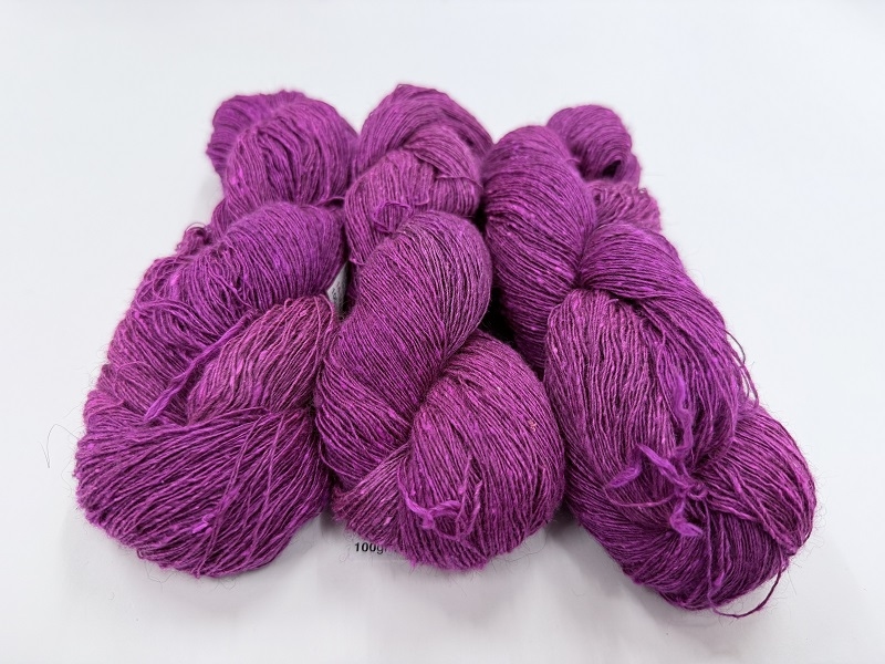 silk qiviut melange of 14 to 16 micron qiviut 700met special edition color intens fuxiatata