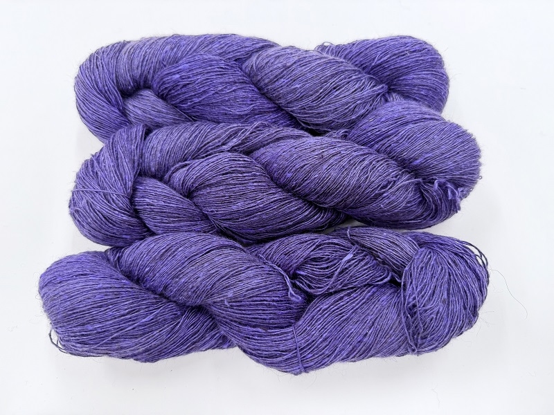 silk qiviut melange of 14 to 16 micron qiviut 700met special edition color iris purple intens