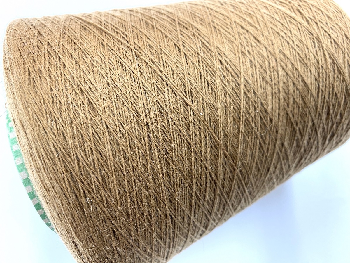 Vicunia 100% 100gr=1400meter 28/2Nm natural beige de paris