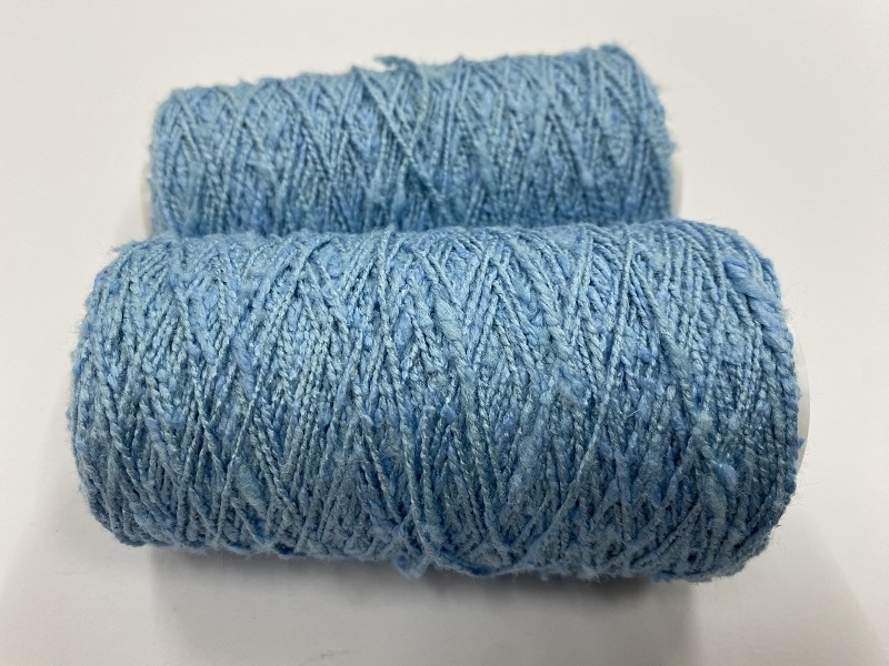 wild eri silk  hand spun effect  bi-color sky blue baby bleu
